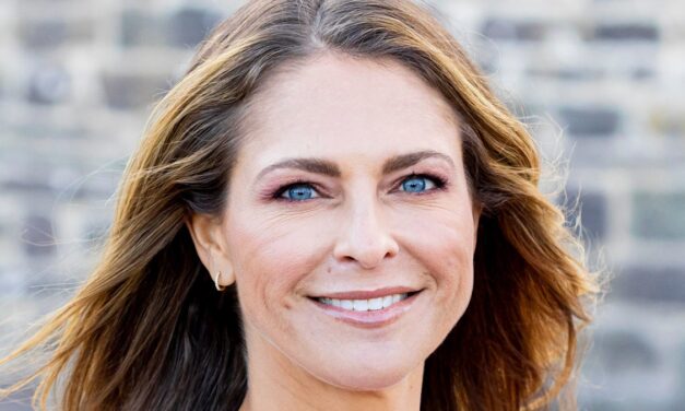 La fille rarement convaincue de la princesse Madeleine, 7 ans, a confirmé pour la sortie familiale majeure