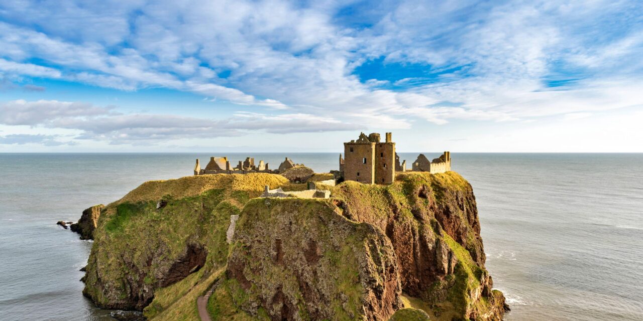 Les châteaux que vous devez voir au Royaume-Uni et en Irlande, des résidences royales aux bastions en ruine