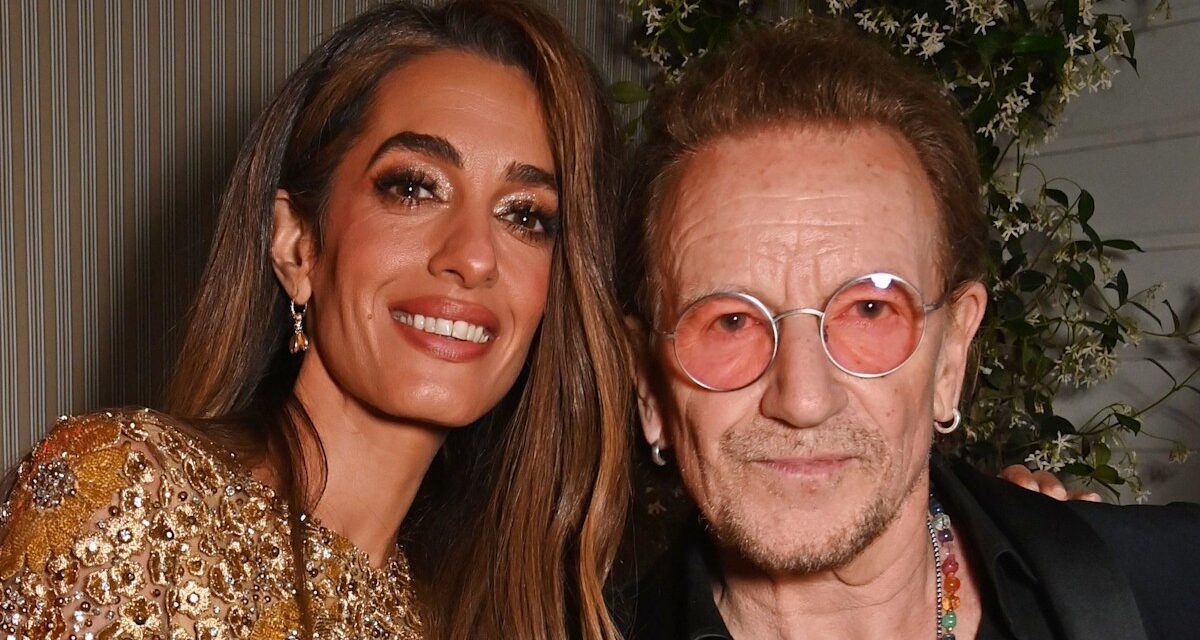 La mini robe éblouissante d&rsquo;Amal Clooney est la quintessence du glamour