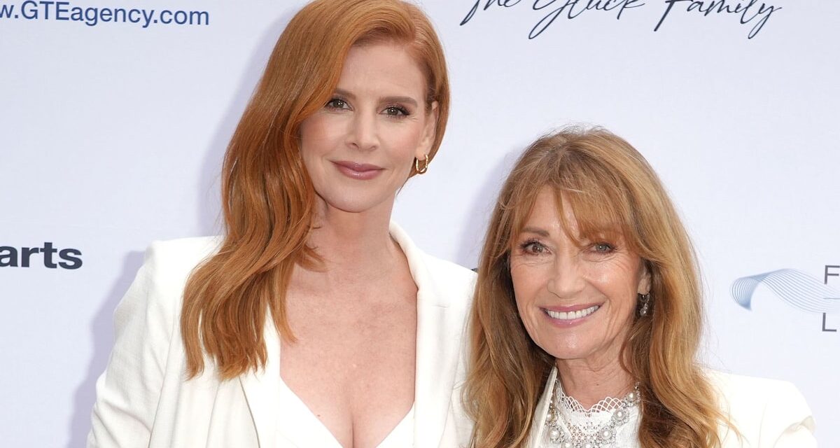 Exclusif: Jane Seymour ouvre les portes à sa maison Malibu à couper le souffle pour une occasion spéciale
