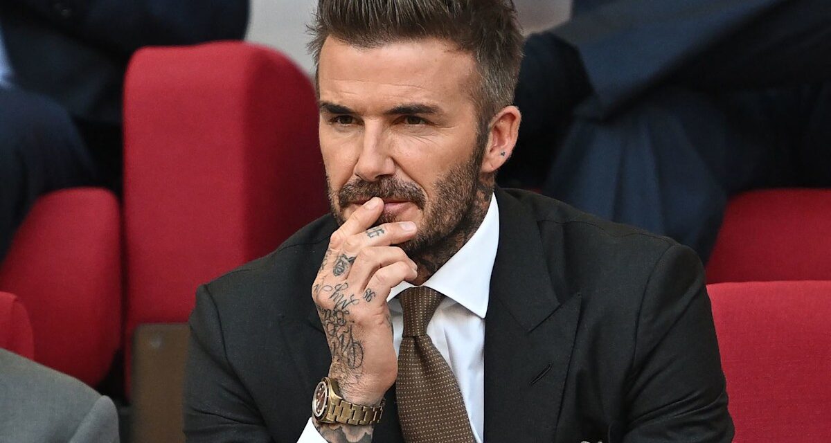 Le charme élégant du sac Labubu de David Beckham est à la tendance pour SS25