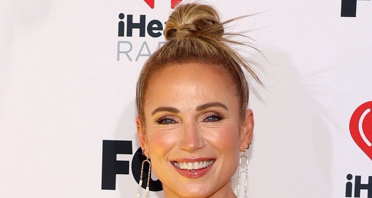 Amy Robach retrouve son ex-mari aux côtés de Joyful Update