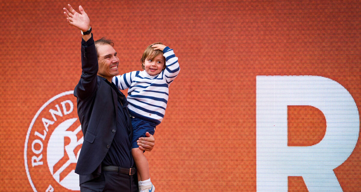 Le fils des tout-petits de Rafael Nadal vole le spectacle dans le moment émotionnel avec les légendes de tennis