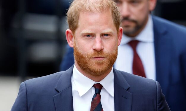 Le prince Harry doit briser le «cycle de blâme» au milieu des retombées de la famille