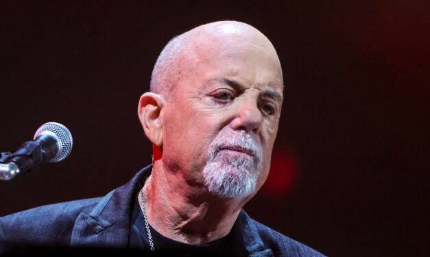 Billy Joel, 76 ans, révèle le diagnostic de l&rsquo;état du cerveau après la chute de la scène en février