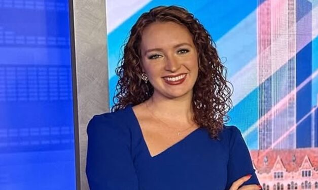 L&rsquo;ancre de nouvelles entre en travail et persévère par la diffusion – Watch