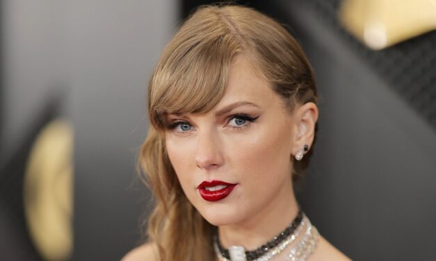 Taylor Swift fait une annonce inattendue concernant la réputation (la version de Taylor) et son premier album