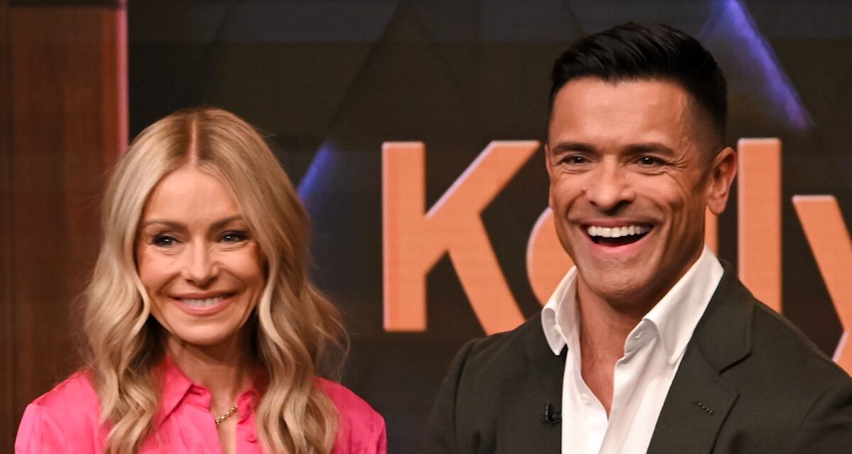 Kelly Ripa met son mari Mark Consuelos sur l&rsquo;explosion de la confession de la «deuxième femme»: «Oh cher Dieu»