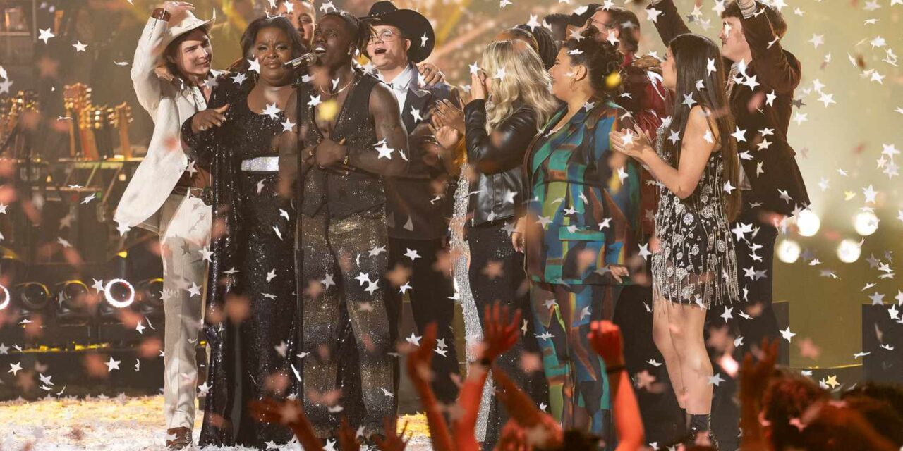 «  American Idol  » couronne Jamal Roberts son vainqueur de la saison 23, Jessica Simpson se produit en finale