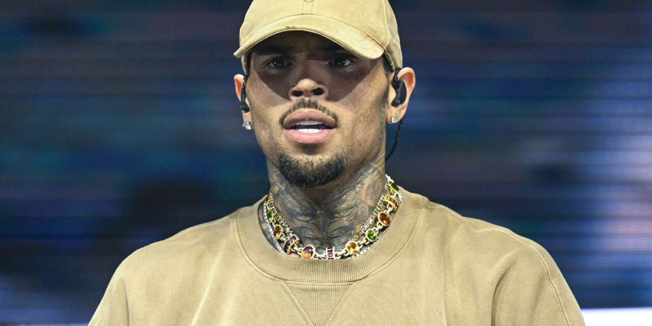Chris Brown a arrêté, inculpé dans le cadre de 2023 agression présumée