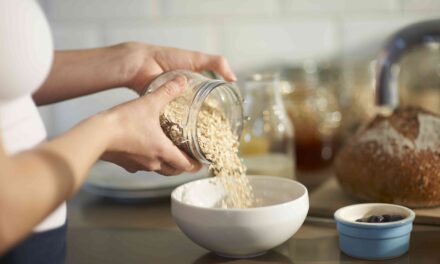 Les «produits chimiques pour toujours» se cachent à l&rsquo;intérieur de vous – peut-il manger plus de fibres les éliminer?