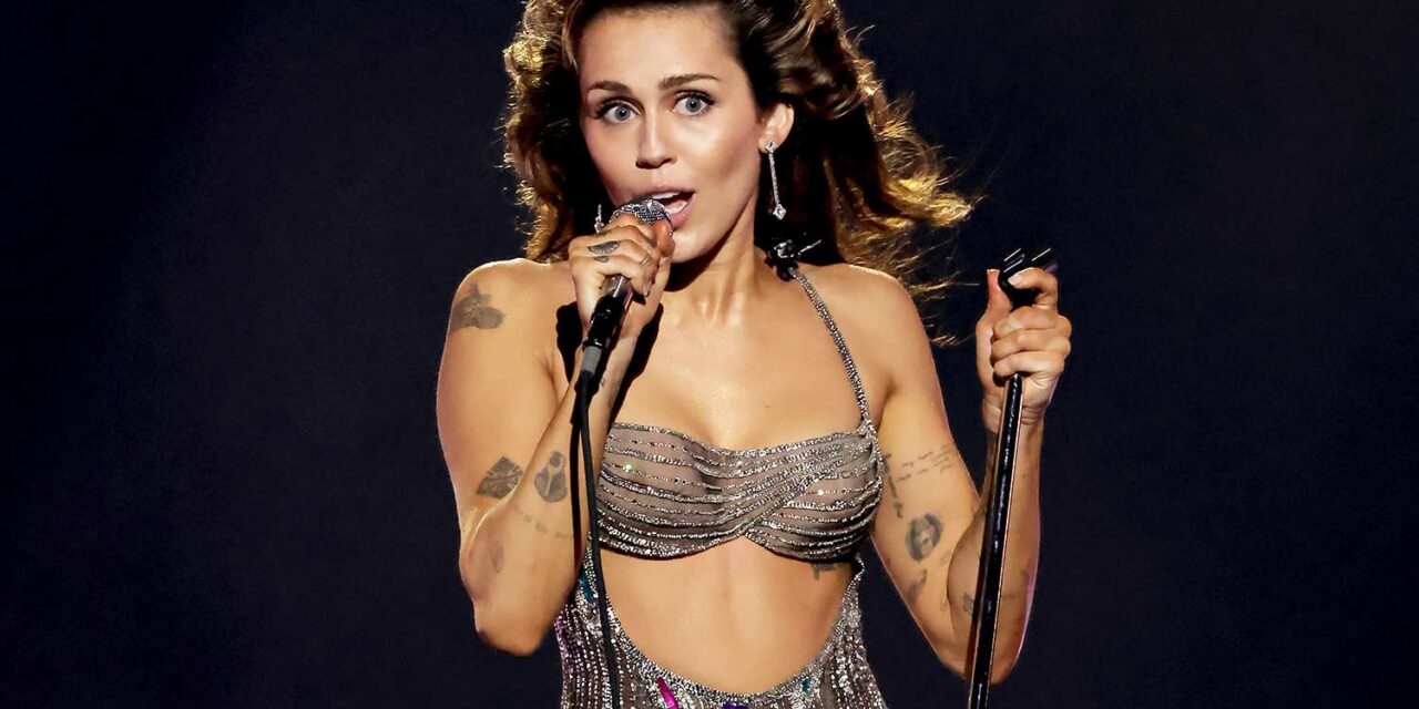 Miley Cyrus parle de l&rsquo;état de santé qui provoque sa voix rauque