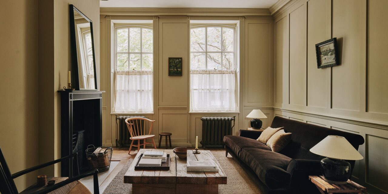 Une maison de ville géorgienne à Spitalfields avec un intérieur tranquillement magnifique