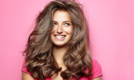 Ce moment de cheveux des années 90 est de retour et Tiktok ne peut pas en avoir assez