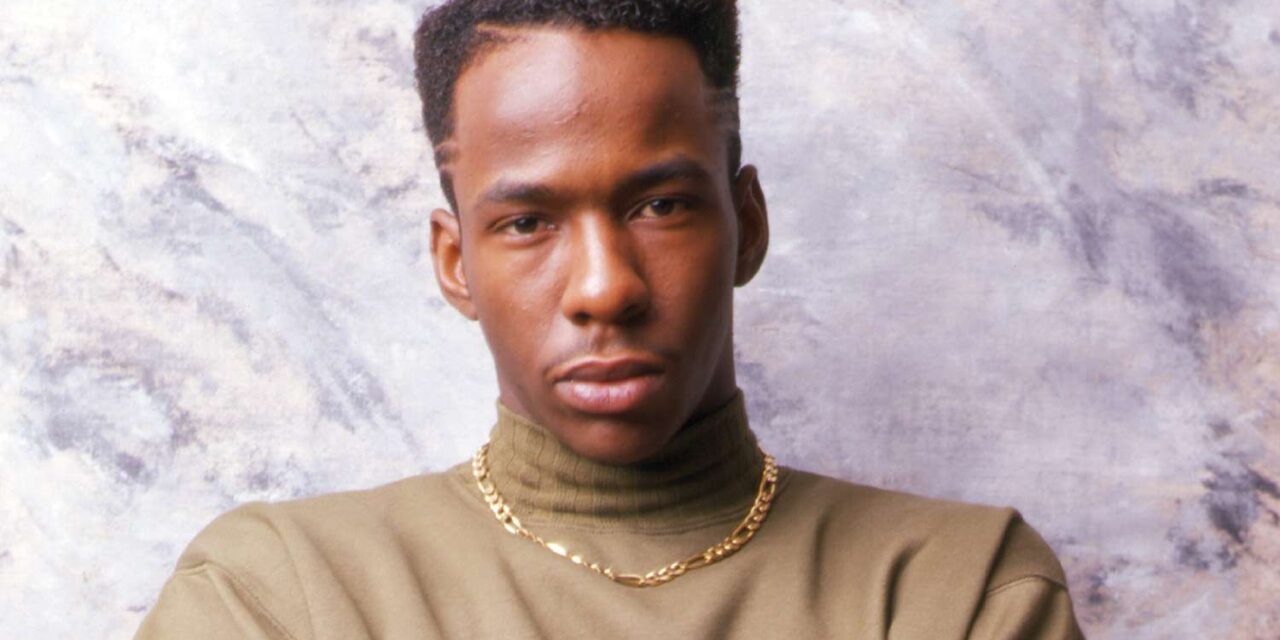 Bobby Brown dit que sa coupe de cheveux de la fin des années 1980 était une erreur