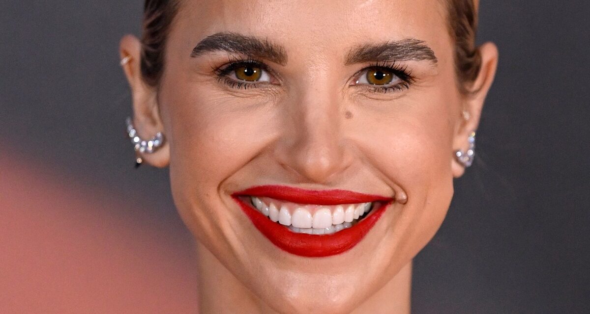 Vogue Williams est Reine de Chelsea Flower Show – dans Ultimate Summer 2025