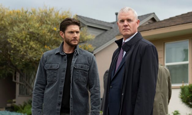 Eric Dane essaie de «  empêcher un autre 11 septembre  » dans Explosive First Trailer des patrons de Chicago Fire