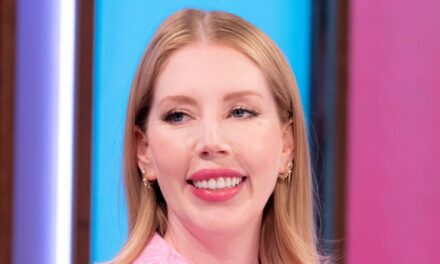 Katherine Ryan attend le bébé numéro 4 – exclusif