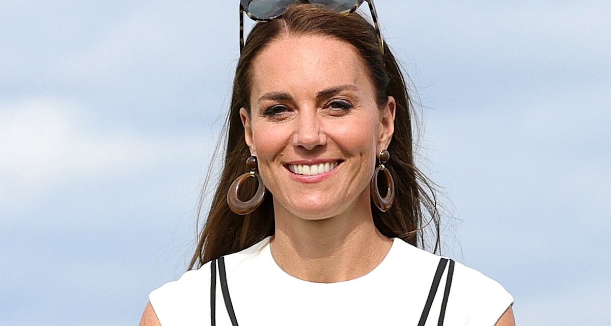 Y2K de Kate Middleton au-dessus du tournage du soleil qu&rsquo;elle ne porterait jamais aujourd&rsquo;hui