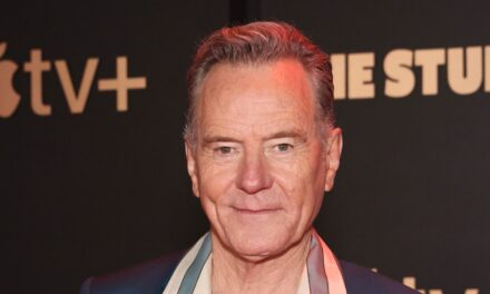 La fille de Bryan Cranston entre sous les projecteurs – ses rares commentaires sur la rupture