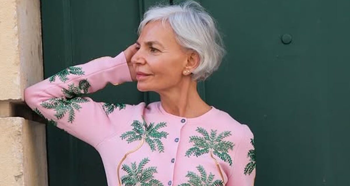 Le meilleur short pour les femmes dans la cinquantaine, les années 60 et 70 – plus styliste Intel comment les porter