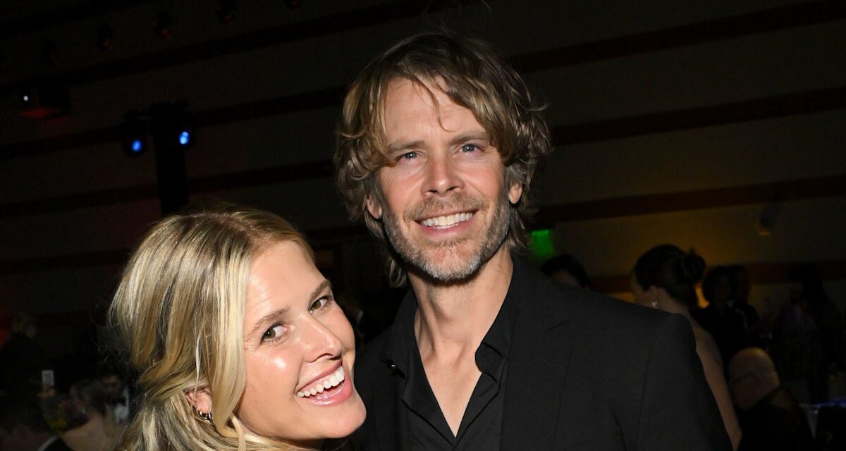 L&rsquo;épouse d&rsquo;Eric Christian Olsen de Matlock, Sarah Astounds, la belle-sœur Daniela Ruah avec une nouvelle photo de bosse de bébé