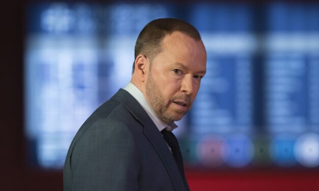 Boston Blue Distances elle-même de Blue Bloods dans une refonte surprenante – Détails