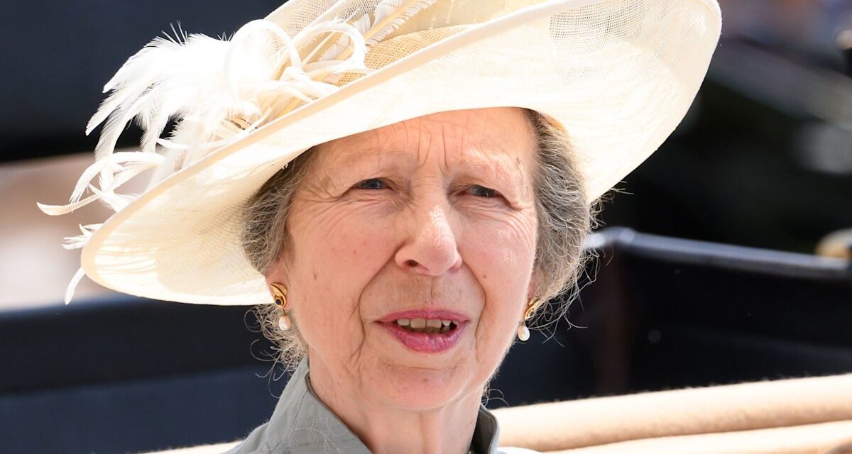 Royal Family Live: la princesse qui travaille dur Anne exerce un engagement majeur