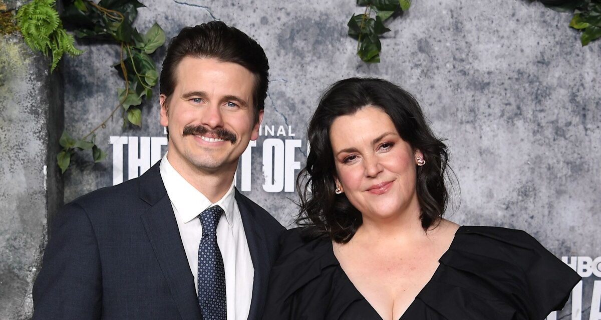 Jason Ritter de Matlock partage de rares informations sur le mariage avec Melanie Lynskey – exclusif
