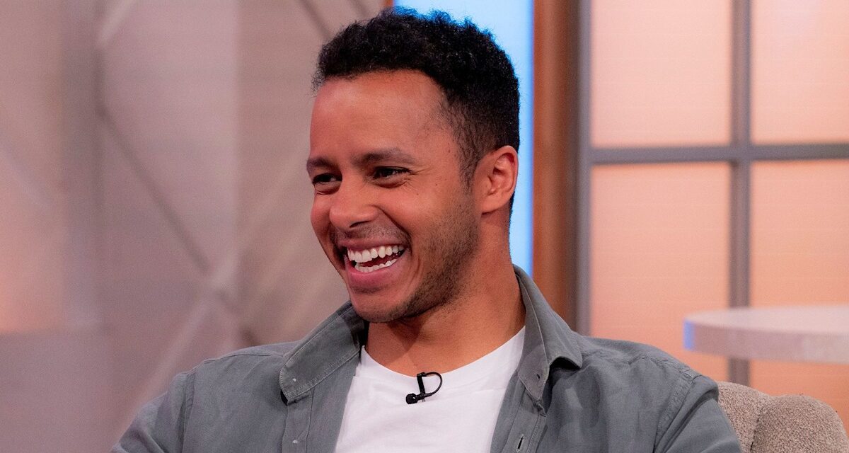 Les deux enfants de Kirk sont au-delà de l&rsquo;adorable dans de rares images des vacances en famille