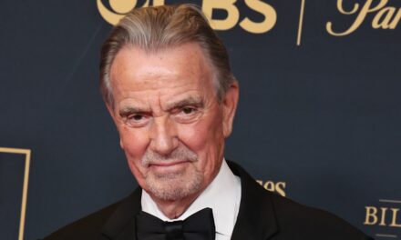 Rencontrez les jeunes et la célèbre épouse et fils d&rsquo;Eric Braeden sans repos qui ont suivi leurs traces