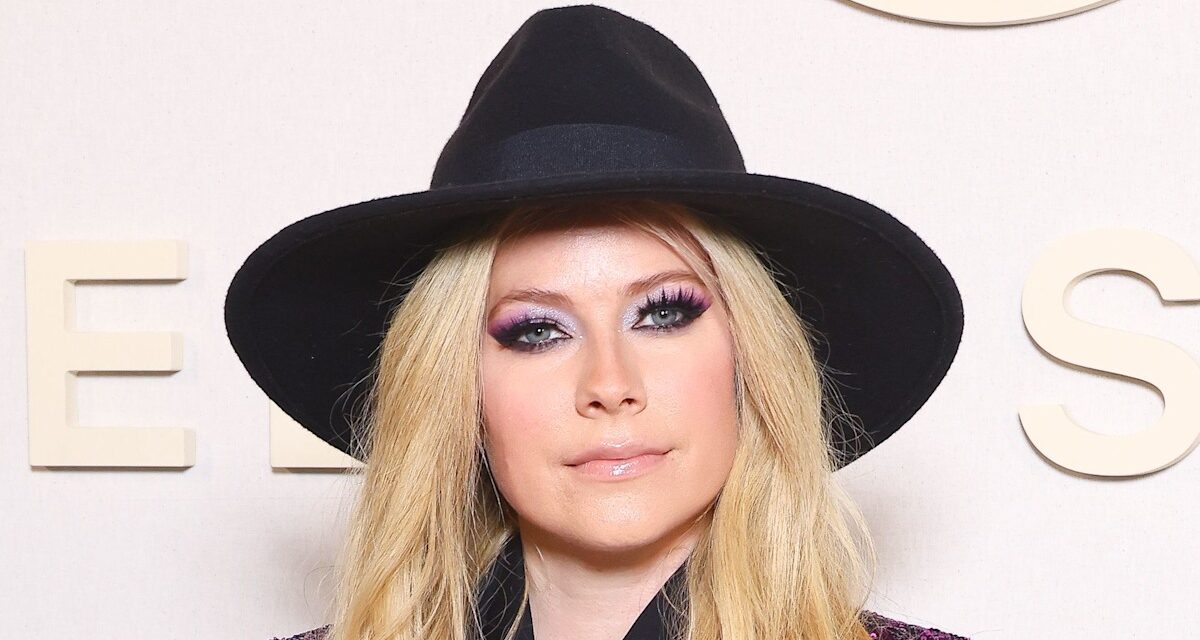 Avril Lavigne retrouve l&rsquo;ex-mari après une grande bataille de santé