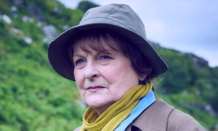 La pièce d&rsquo;époque de la star de la star de Vera Brenthyn avec la star de Harry Potter semble incontournable