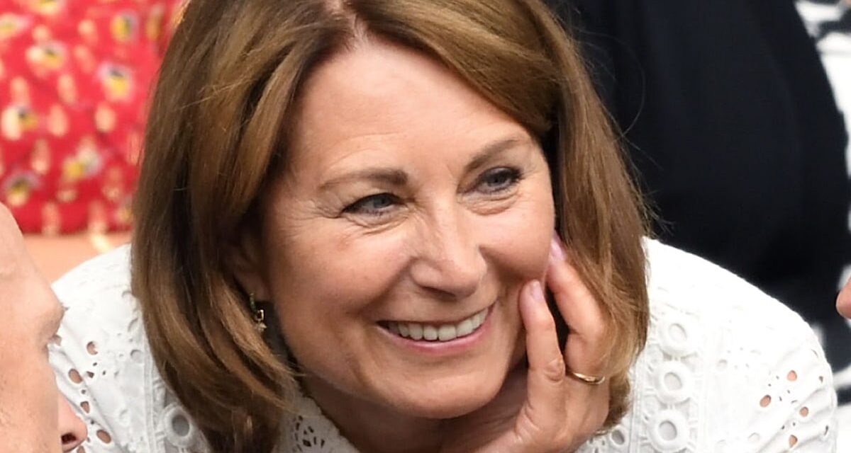 Carole Middleton revisite le moment de mariage en dentelle avec une apparence à la tendance ASCOT