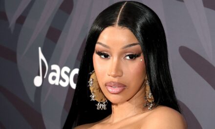 Cardi B Swaps à New York pour somptueux château français – découvrez pourquoi