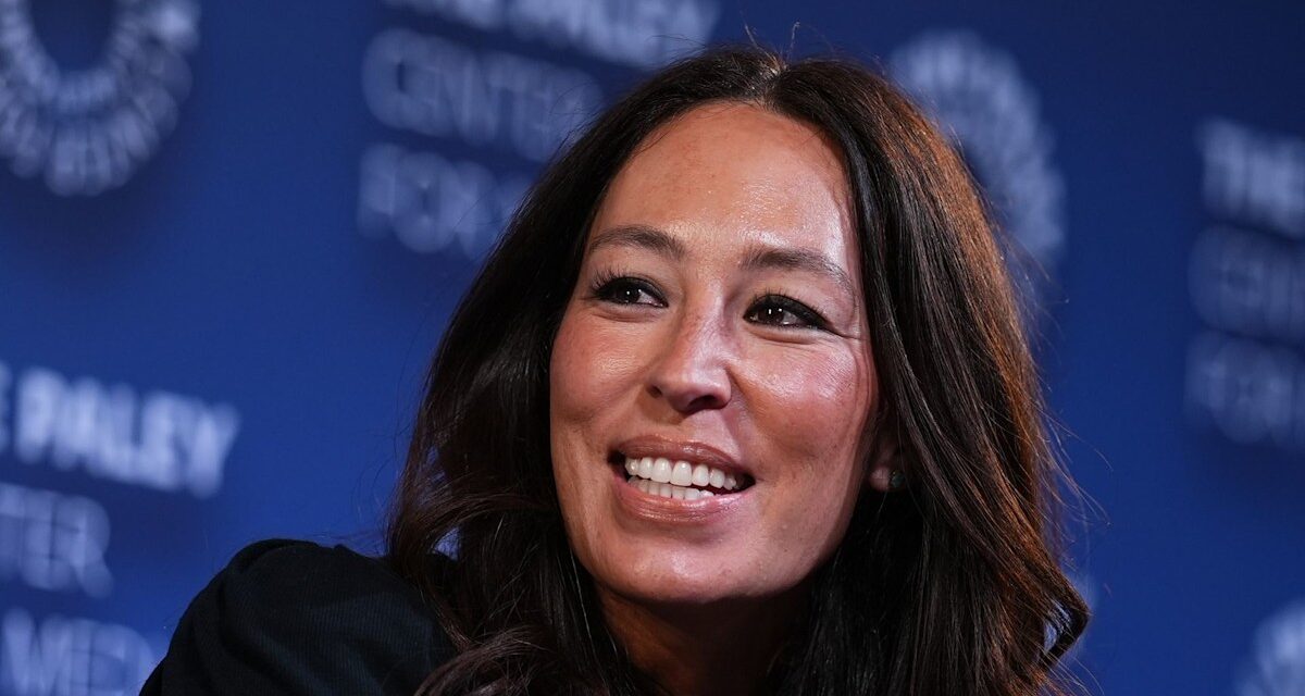 REGARDEZ la fille de Joanna Gaines fait son plus gros plan à ce jour alors qu&rsquo;elle retrouve ses frères et sœurs pour son retour à la maison dans une vidéo réconfortante