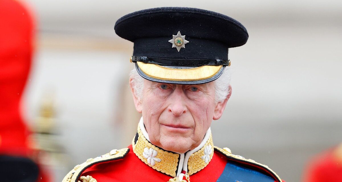 Le roi Charles brise la tradition royale pour troupe-t-il la couleur pour la deuxième fois