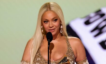 Les jumeaux de Beyoncé Rumi et rarement le grand changement de vie de Sir de Sir avant le 8e anniversaire