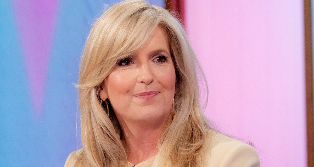 Les fans de Penny Lancaster se rassemblent autour d&rsquo;elle alors qu&rsquo;elle partage de grandes nouvelles au milieu de la bataille de la santé de son mari Rod Stewart