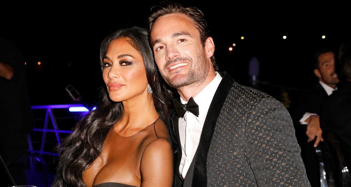 Nicole Scherzinger offre une mise à jour de mariage surprenante avec Thom Evans