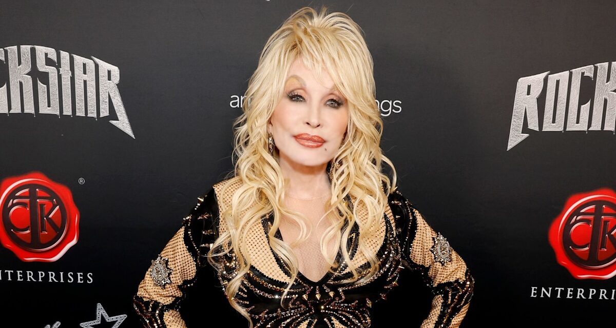 Dolly Parton annonce un énorme retour après une absence de 32 ans: «  Je suis excité  »