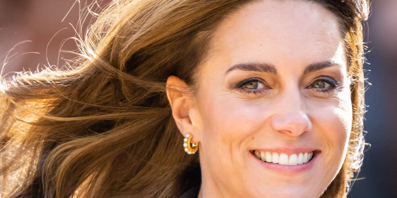 La princesse de Pays de Galles cloue la tenue invitée du mariage à l&rsquo;épaule de 2025