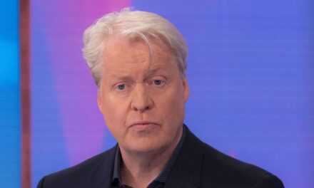 Charles Spencer révèle une transformation près du lieu de repos de la princesse Diana