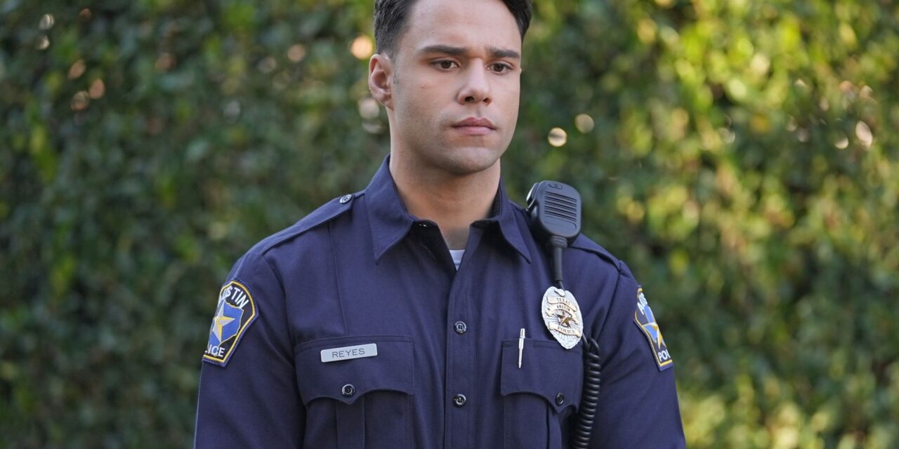 Les téléspectateurs de Netflix «ne peuvent pas attendre» pour saisir un nouveau drame avec le 911: Rafael Silva de Lone Star