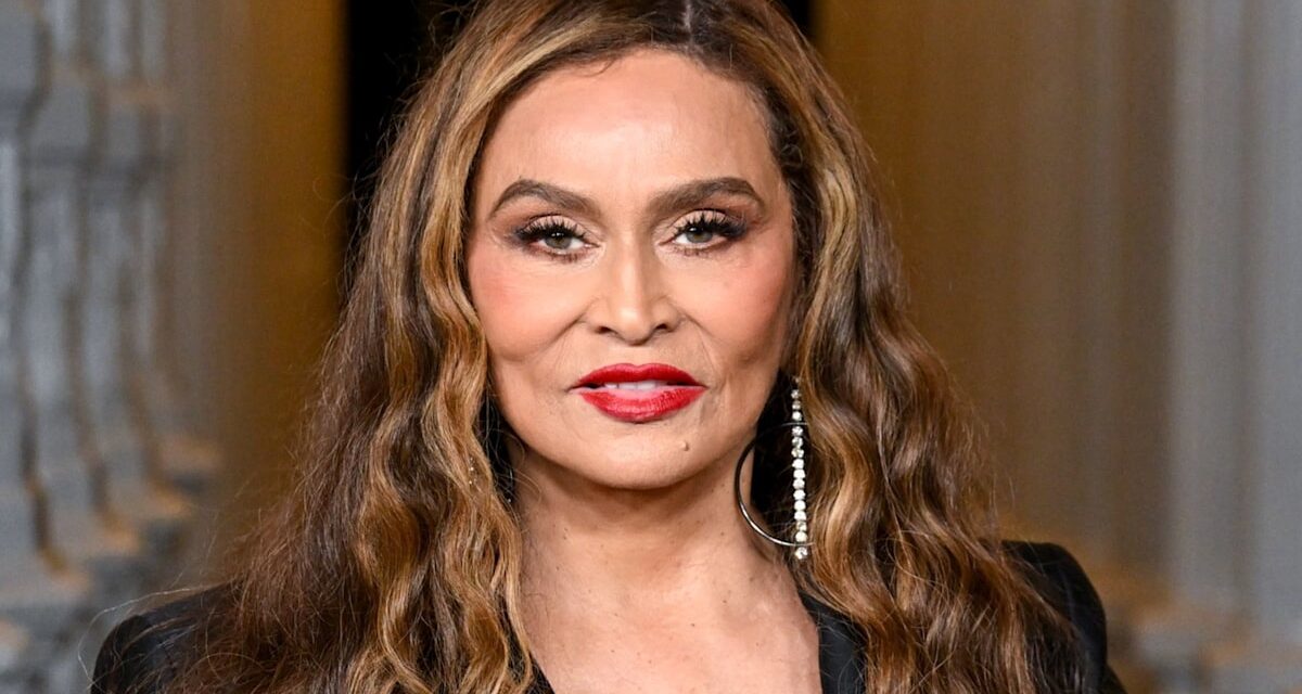 Tina Knowles partage une nouvelle photo du «beau petit-fils» alors qu&rsquo;il entre sous les projecteurs – les fans se déchaînent