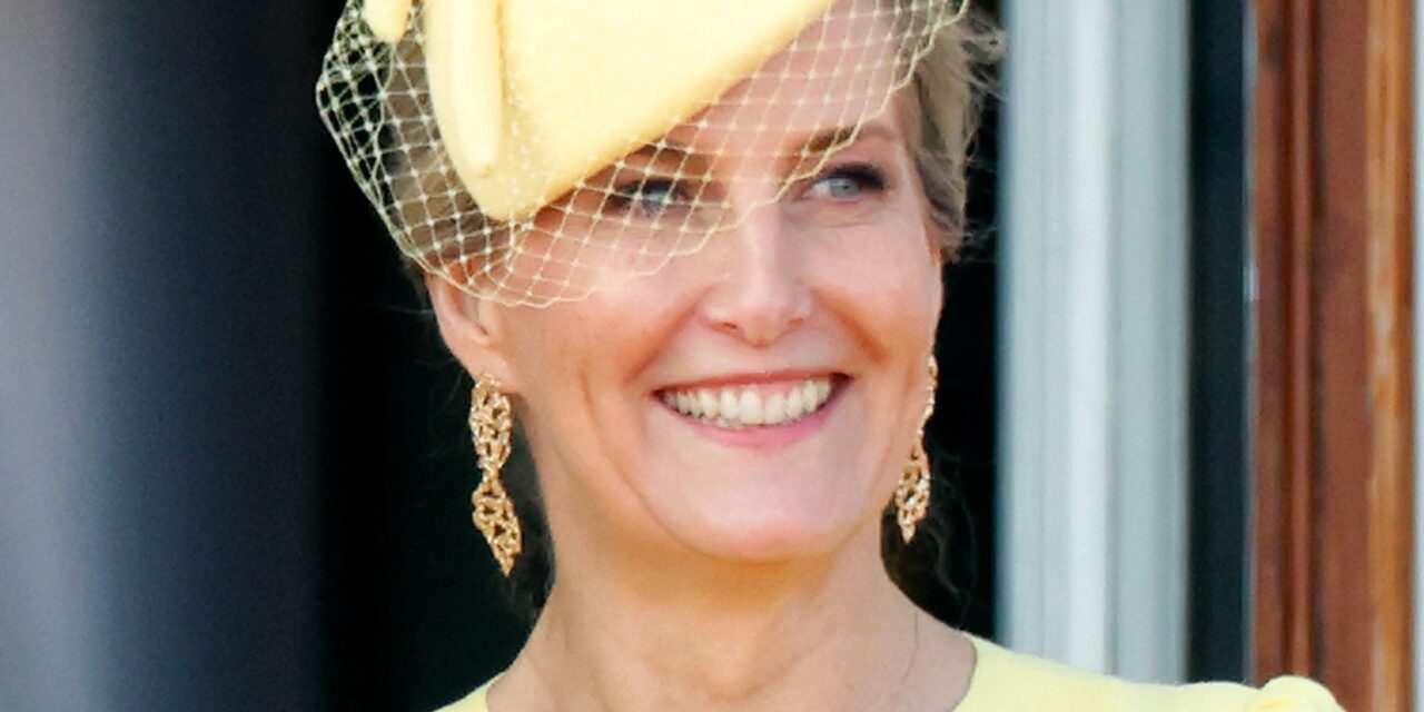 La tenue de la duchesse Sophie Yellow Royal Ascot est l&rsquo;un de ses looks les plus tendance à ce jour