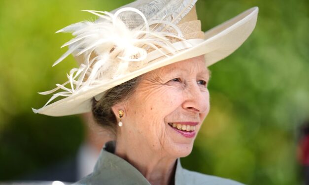 La princesse Anne débute son premier changement de coiffure en 50 ans