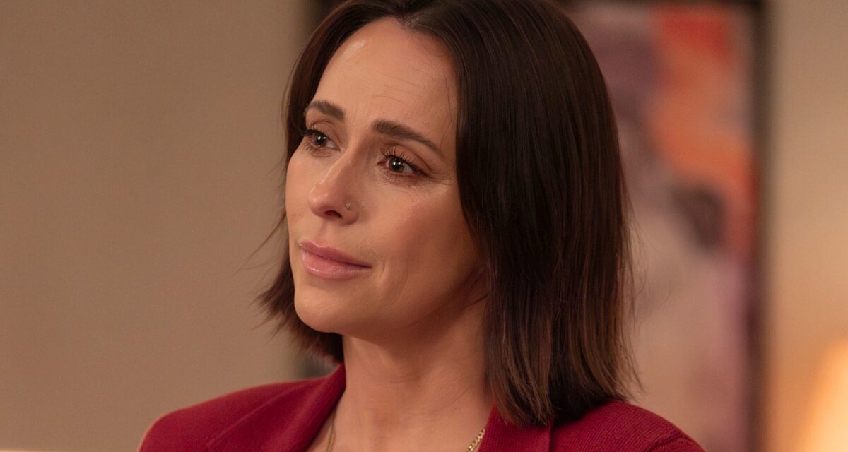 Jennifer Love Hewitt se souvient de la perte déchirante de sa mère avec une déclaration en mouvement