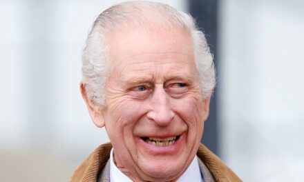 Royal Family Live: King Charles pour retrouver les Clooneys alors que le prince Edward se rend au Canada