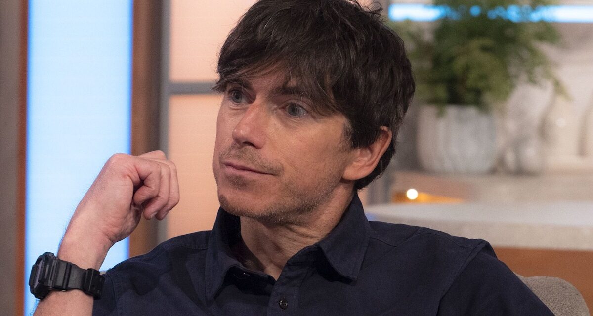 Simon Reeve vit dans «Middle of Nowhere» après le contrat de mariage